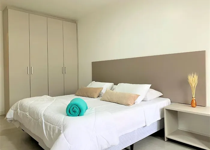 Apartment Impecavel Fm: Scheduled Key Pickup